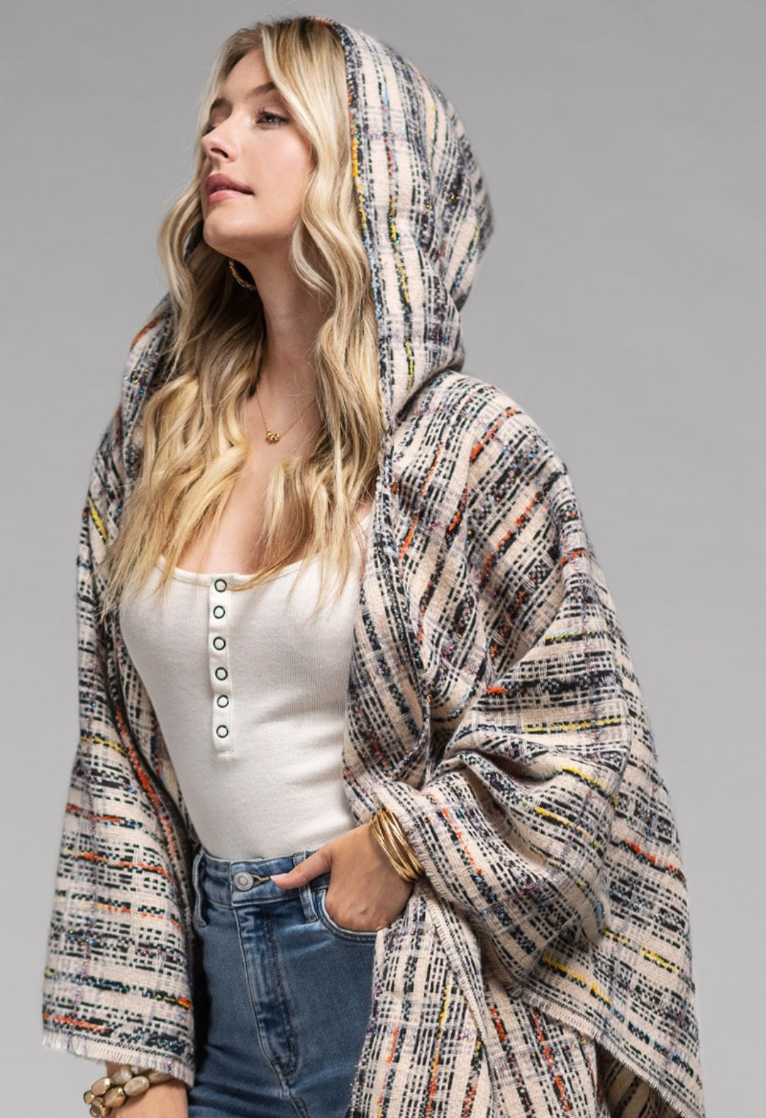 Plaid poncho bohomian hoodie with pockets.