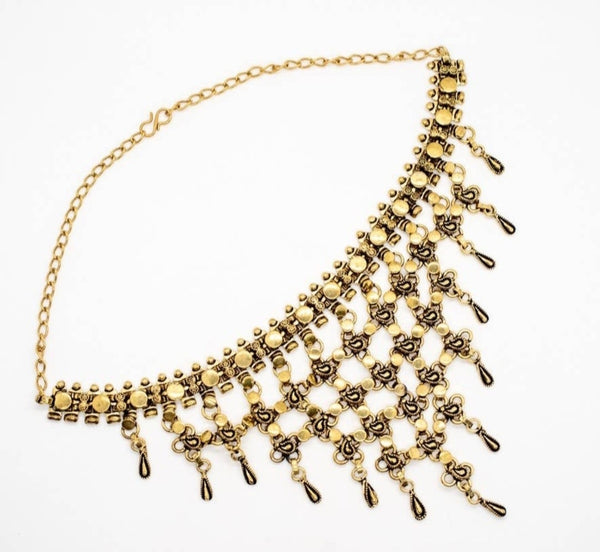 Chain-link collar necklace