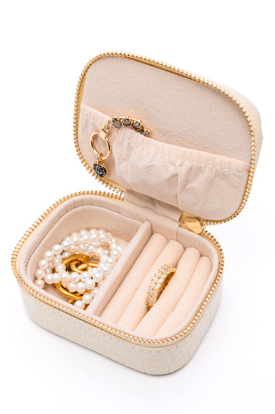 Travel Jewelry Case in Cream Snakeskin