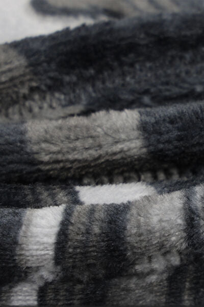 Cuddley Fleece Decorative Throw Blanket - Kenchima 